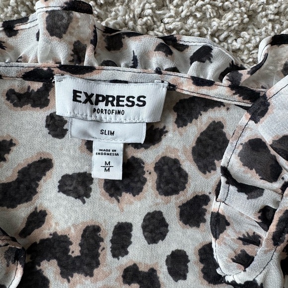 Express Blouse Ruffled Buttoned slim fit Leopard Print sheer shirt Size Medium - Picture 7 of 9